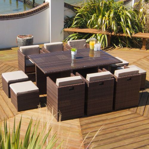 Rattan Cube Furniture Designed with Summer in Mind